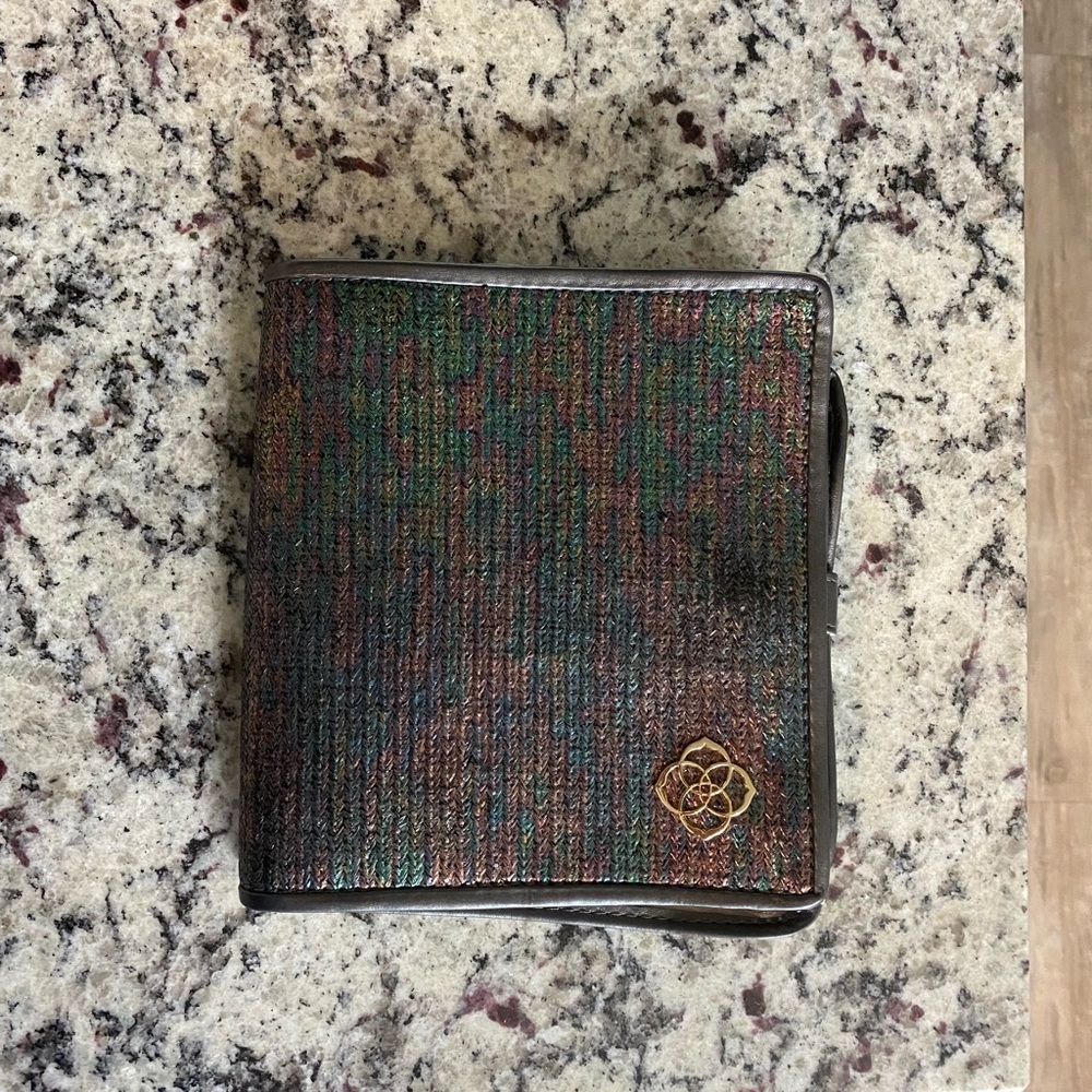 Kendra Scott travel jewelry holder